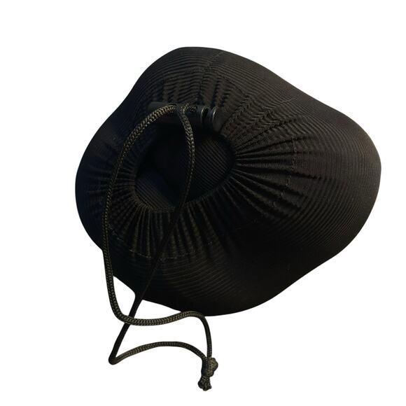 G Force Neck Pillow Travel Memory Foam Washable Cover Built In Compact Storage - Picture 10 of 12